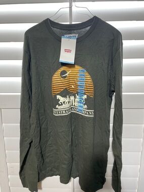 Levi's Men's Long-Sleeve Graphic Tee in Olive with Sunset Print